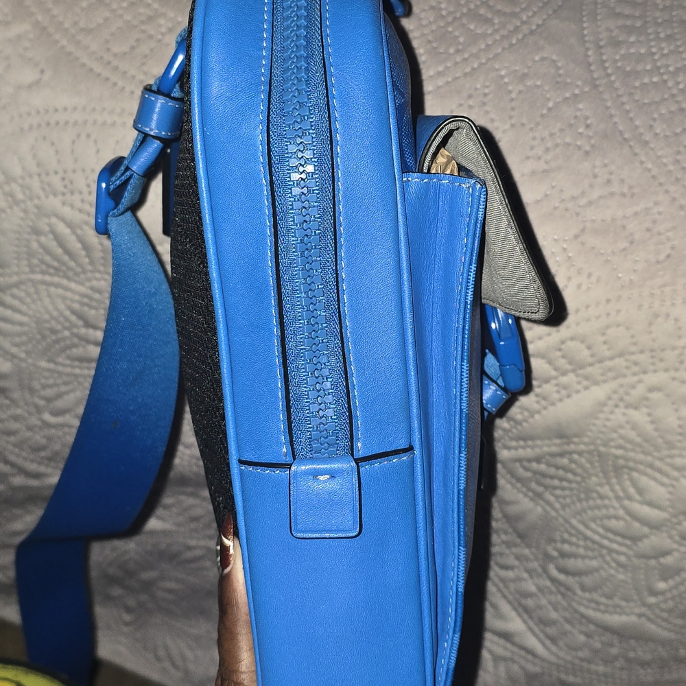 Coach Blue Crossbody Bag - Picture 2 of 9